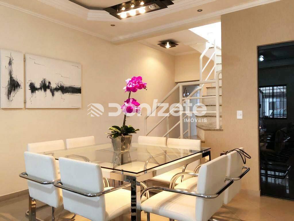 Sobrado à venda no Santa Teresinha: 