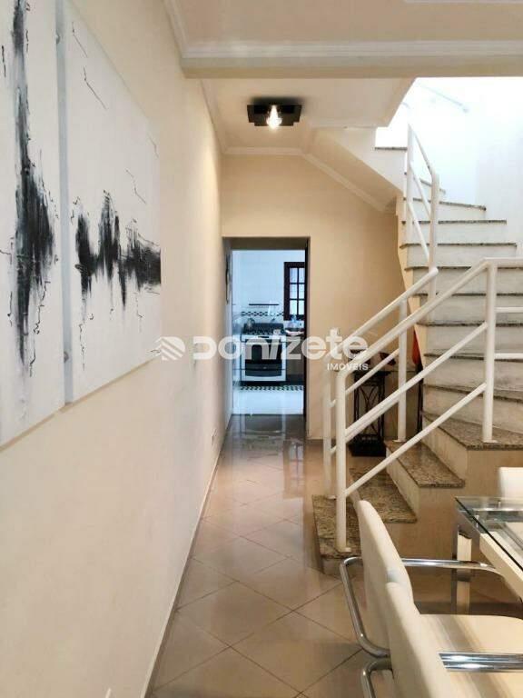 Sobrado à venda no Santa Teresinha: 