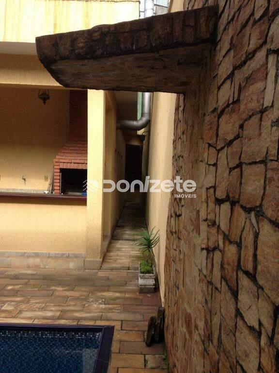 Sobrado à venda no Campestre: 