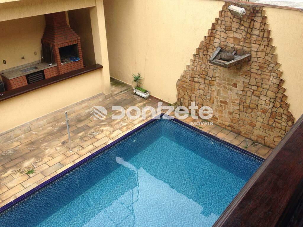 Sobrado à venda no Campestre: 