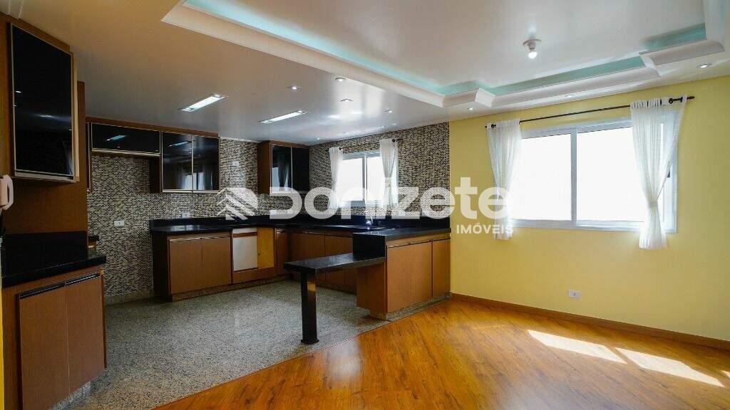 Sobrado à venda no Vila Pinheirinho: 