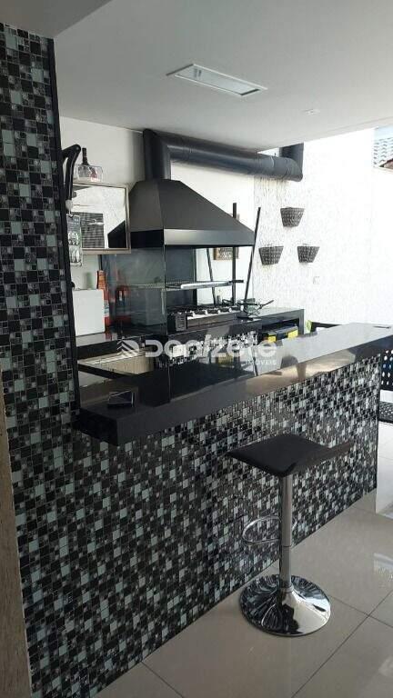 Sobrado à venda no Vila Vilma: 