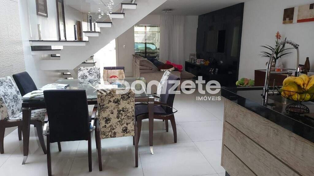 Sobrado à venda no Vila Vilma: 