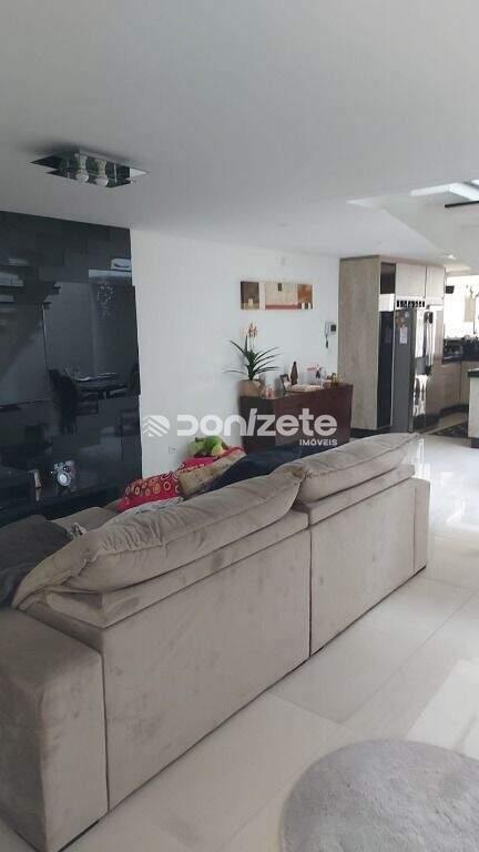 Sobrado à venda no Vila Vilma: 