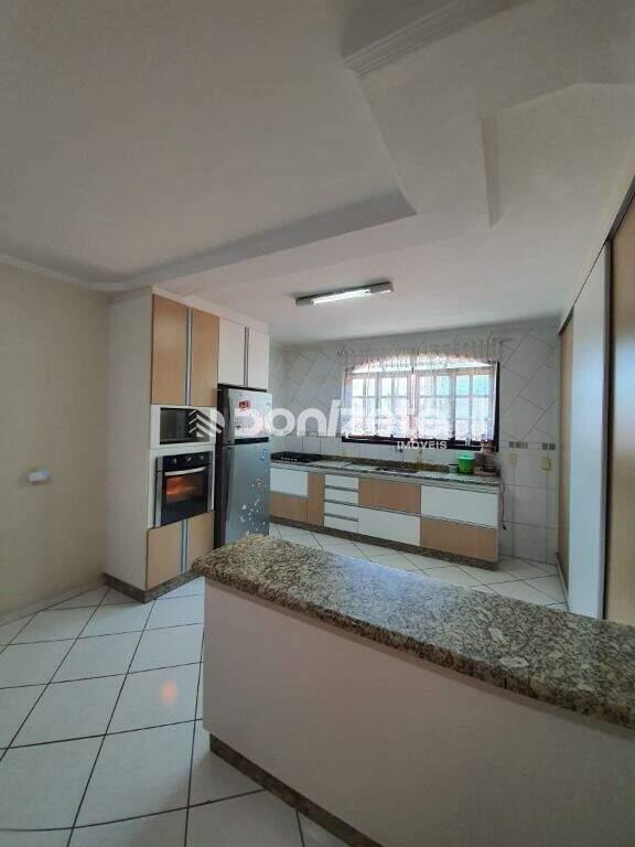 Sobrado à venda no Bangu: 