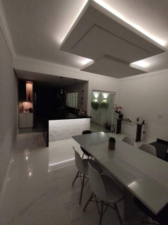 Sobrado à venda no Jardim Milena: 