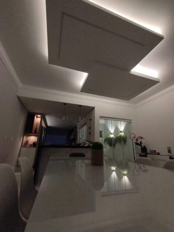 Sobrado à venda no Jardim Milena: 