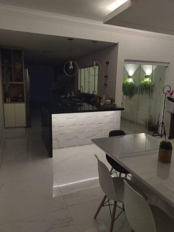 Sobrado à venda no Jardim Milena: 