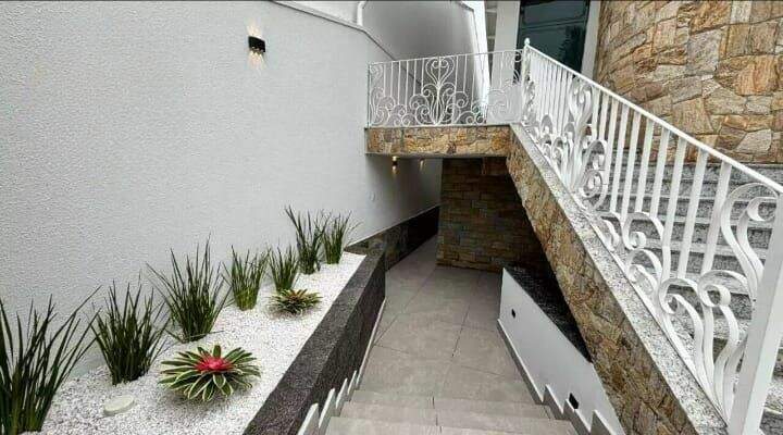 Sobrado à venda no Parque dos Pássaros: 