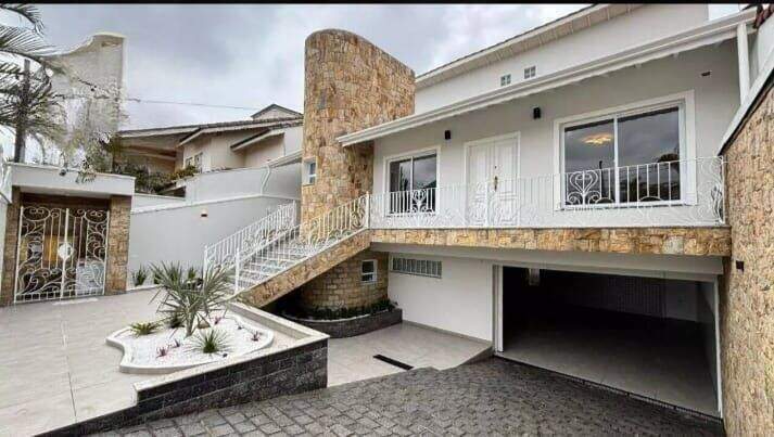 Sobrado à venda no Parque dos Pássaros: 