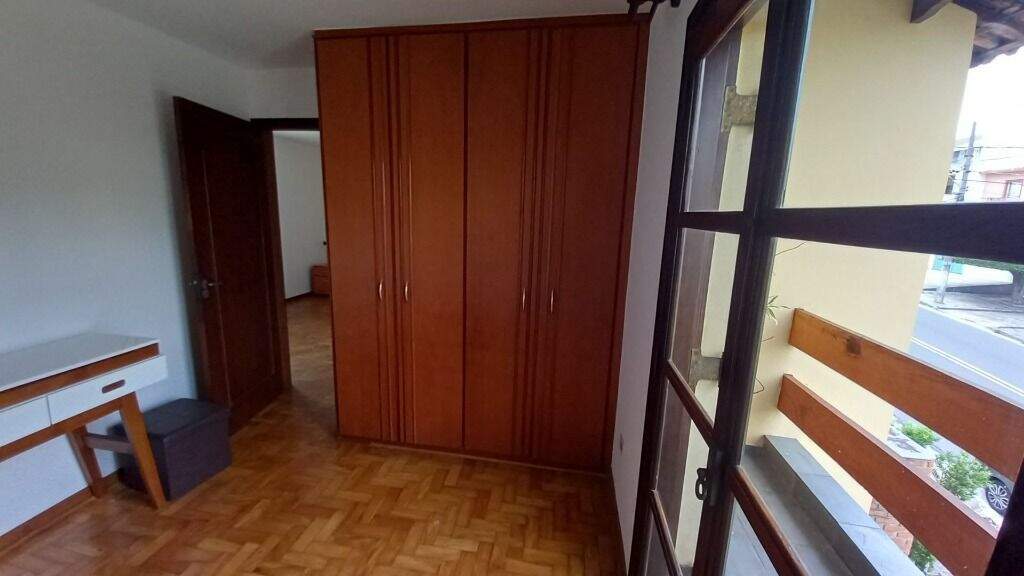 Sobrado à venda no Vila Scarpelli: 