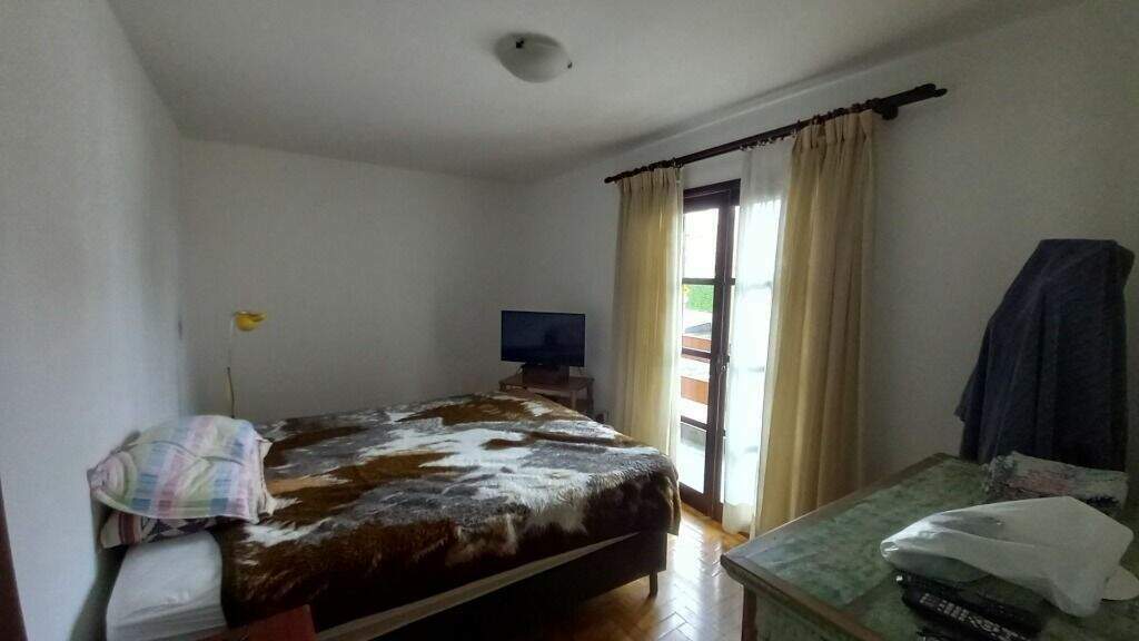 Sobrado à venda no Vila Scarpelli: 