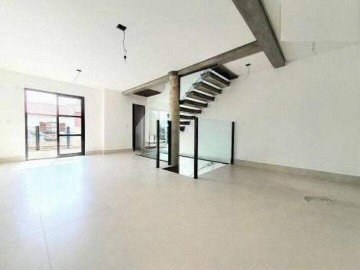 Sobrado à venda no Vila Floresta: 