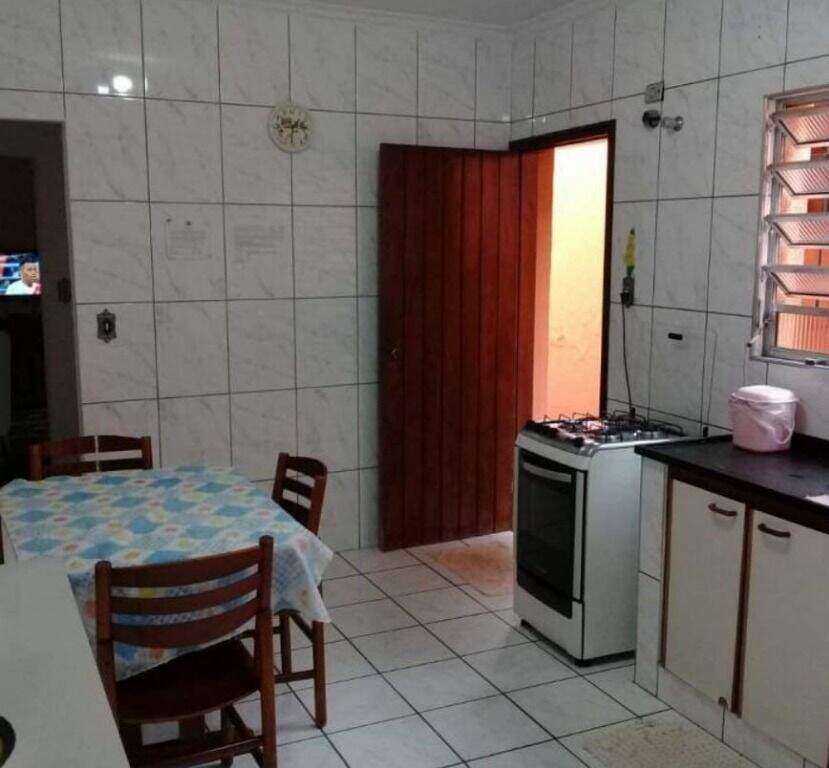 Sobrado à venda no Alves Dias: 