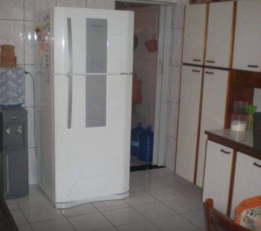 Sobrado à venda no Alves Dias: 