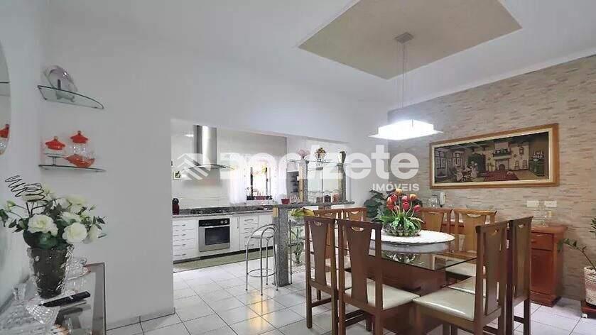 Sobrado à venda no Vila Humaitá: 