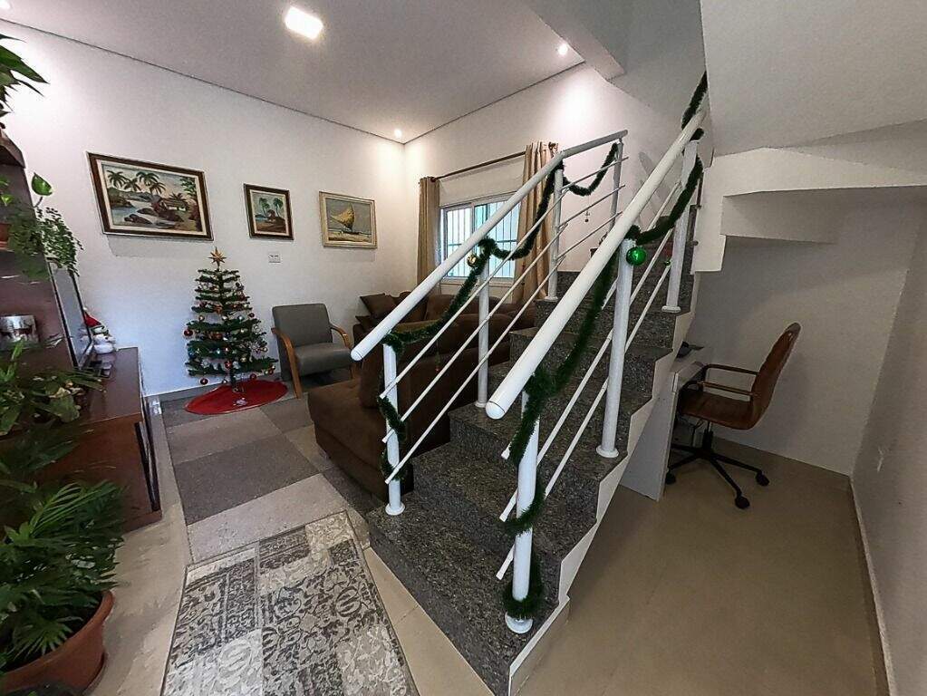 Sobrado à venda no Jardim Santo Alberto: 