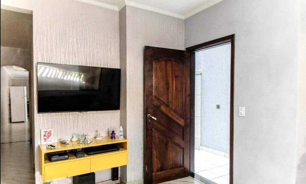 Sobrado à venda no Jardim Rina: 