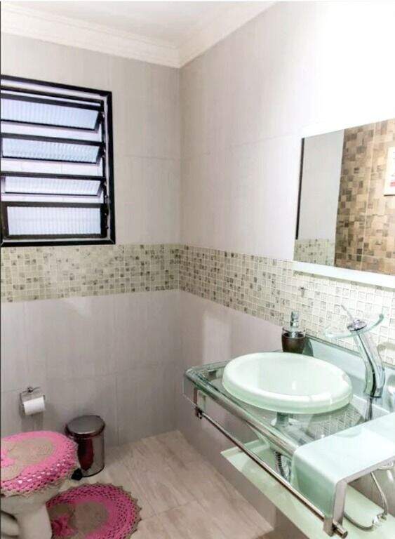 Sobrado à venda no Jardim Rina: 