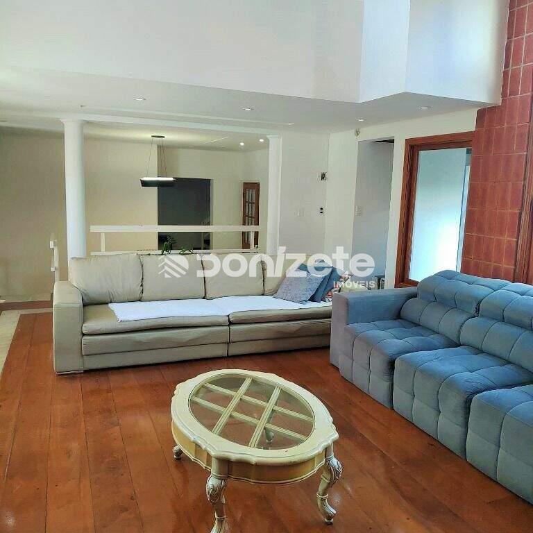 Sobrado à venda no Campestre: 