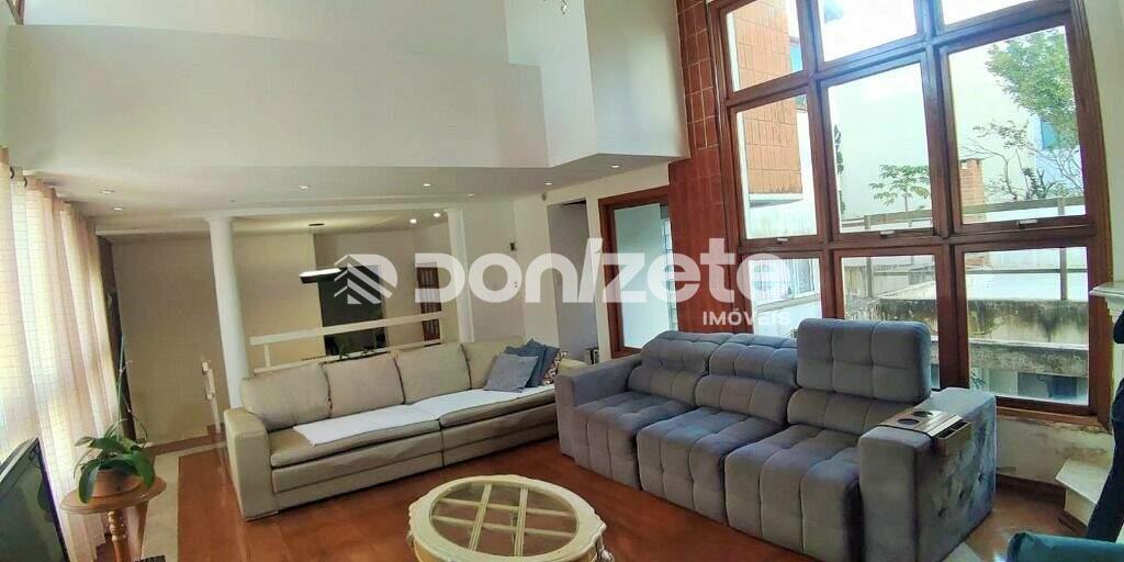 Sobrado à venda no Campestre: 