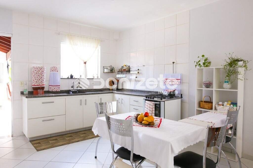 Sobrado à venda no Jardim: 