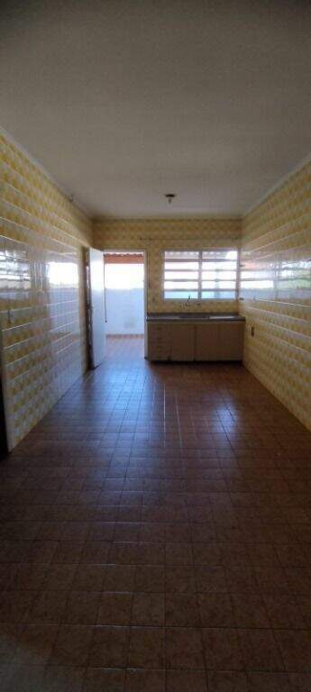 Sobrado à venda no Parque Industriário: 