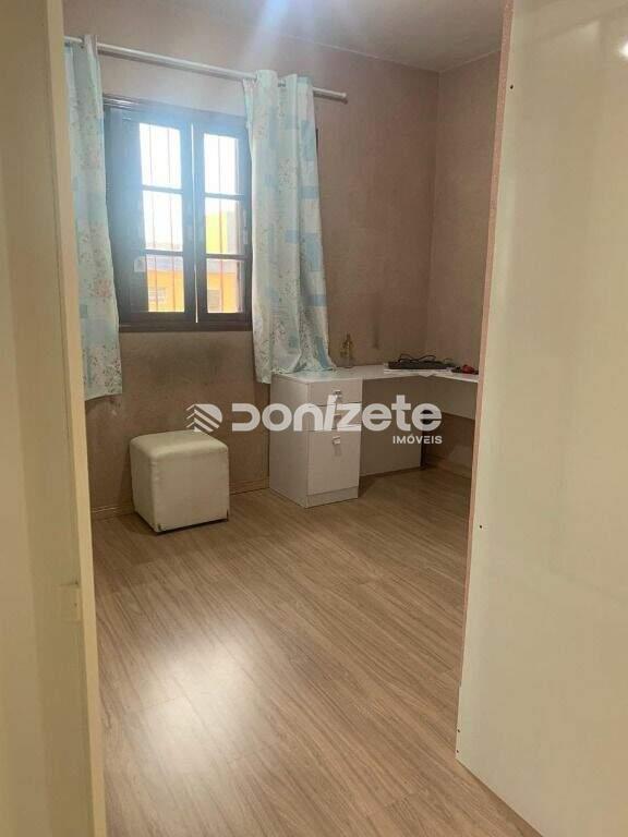 Sobrado à venda no Vila Eldízia: 