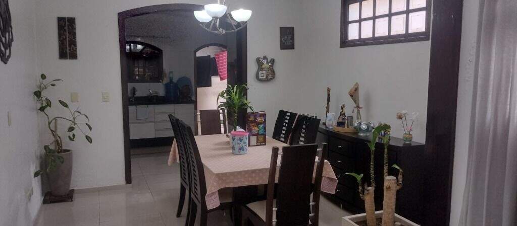 Sobrado à venda no Vila Helena: 