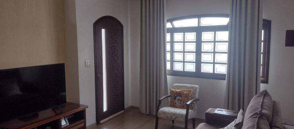 Sobrado à venda no Vila Helena: 