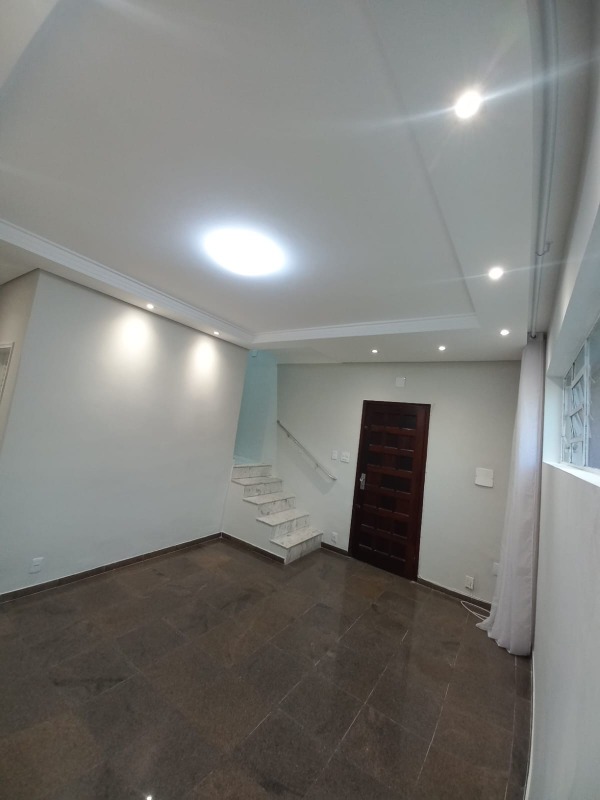 Sobrado à venda no Vila Santa Teresa: 