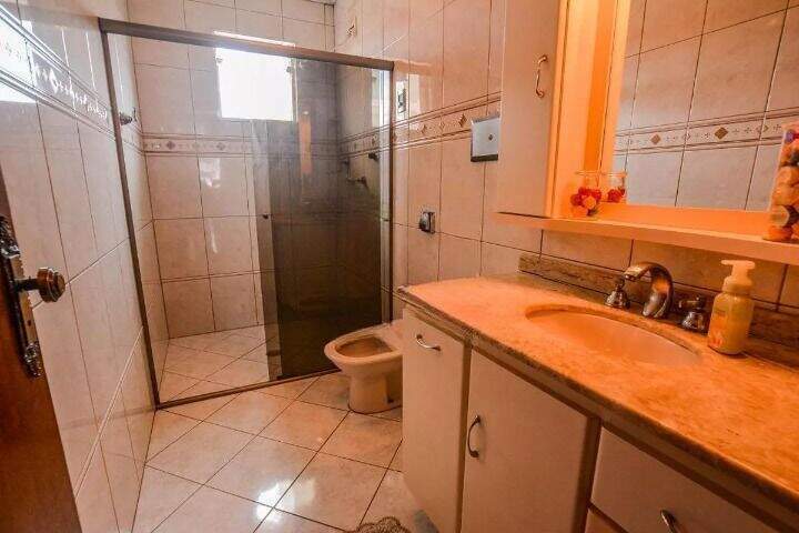 Sobrado à venda no Vila Linda: 