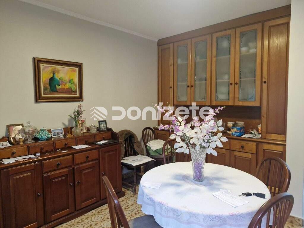 Sobrado à venda no Campestre: 