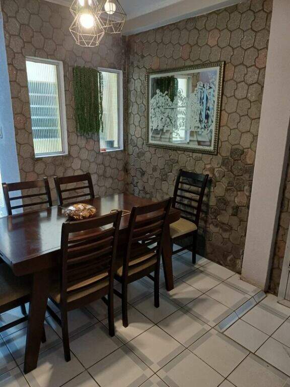 Sobrado à venda no Parque Industriário: 