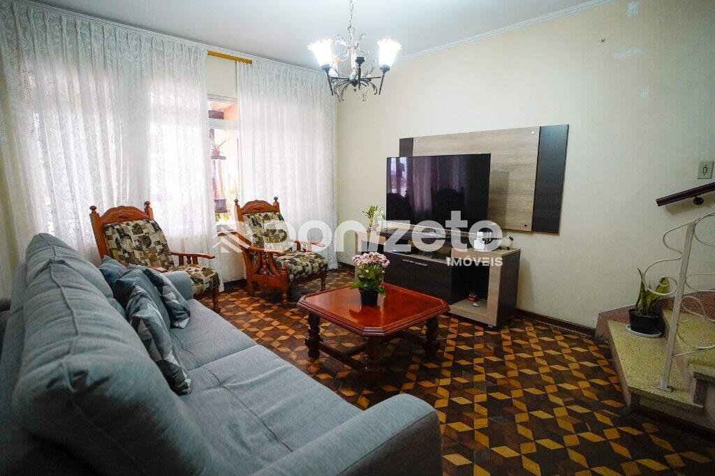 Sobrado à venda no Bangu: 