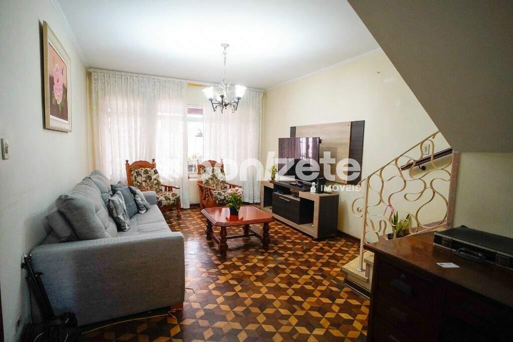 Sobrado à venda no Bangu: 