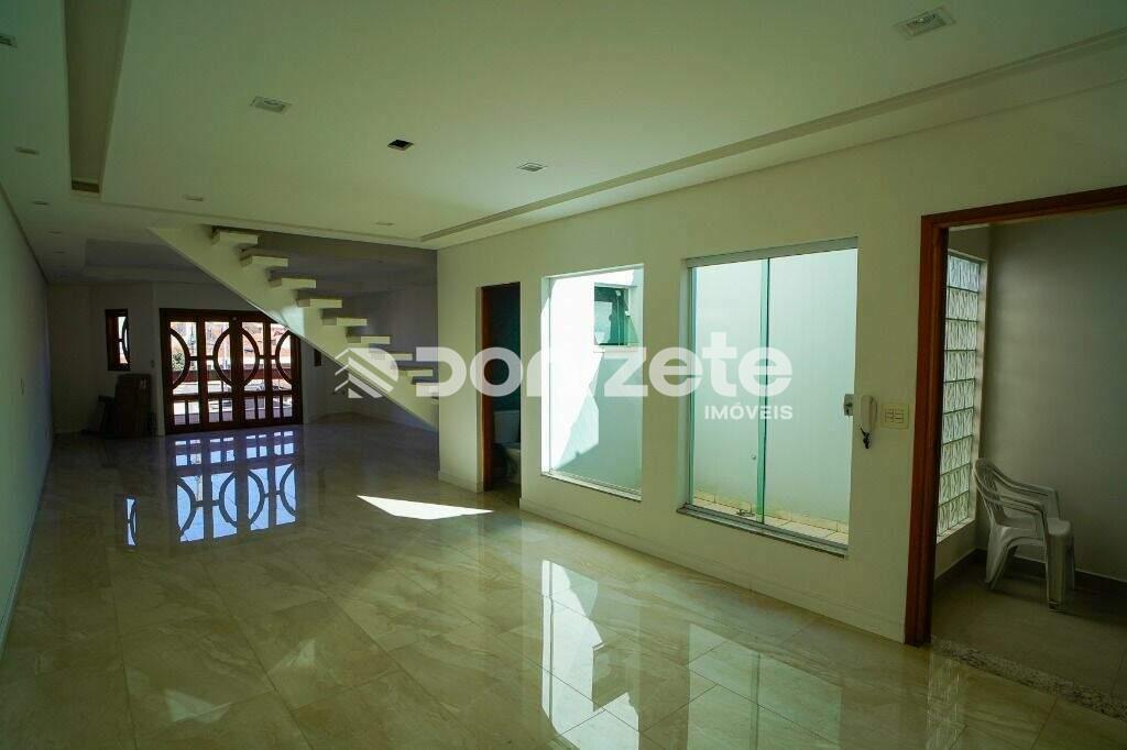 Sobrado à venda no Santa Maria: 