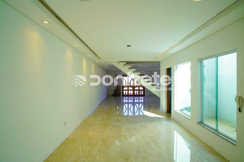 Sobrado à venda no Santa Maria: 