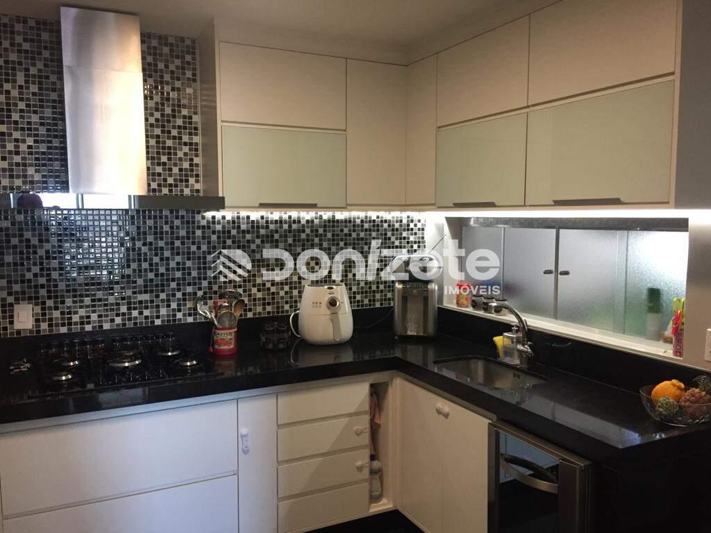 Apartamento à venda no Vila Assunção: 