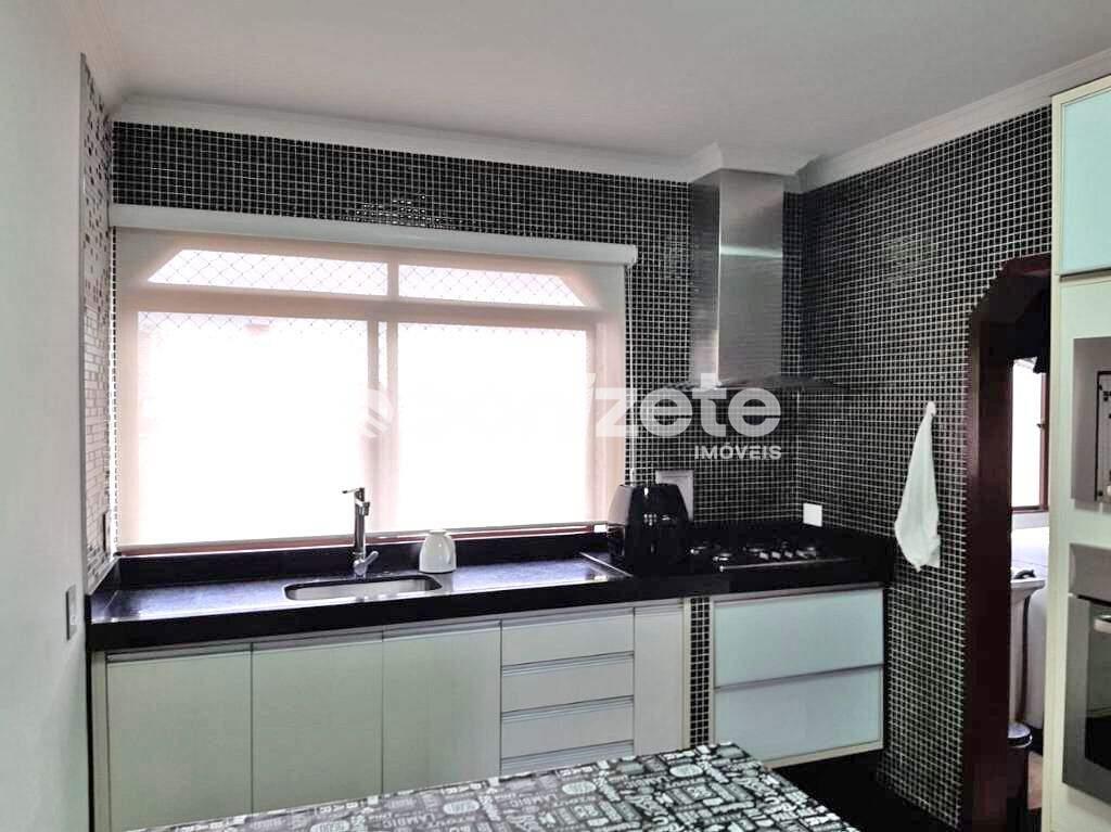 Apartamento à venda no Santa Teresinha: 
