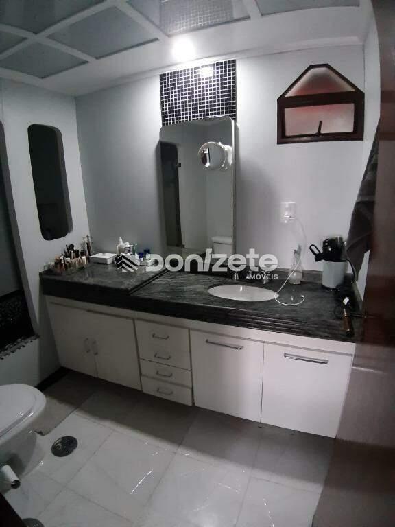 Apartamento à venda no Santa Teresinha: 