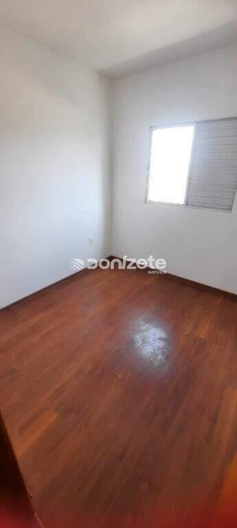 Apartamento para aluguel no Jardim Stella: 