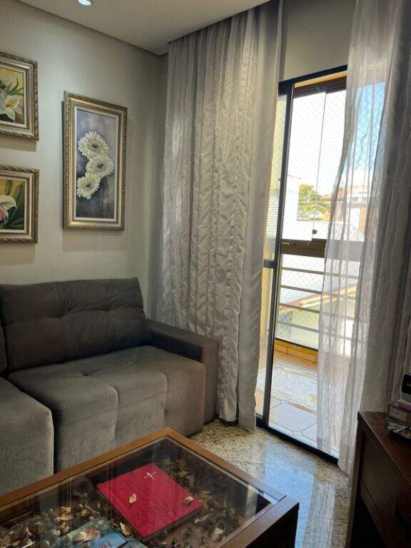 Apartamento à venda no Parque Industriário: 