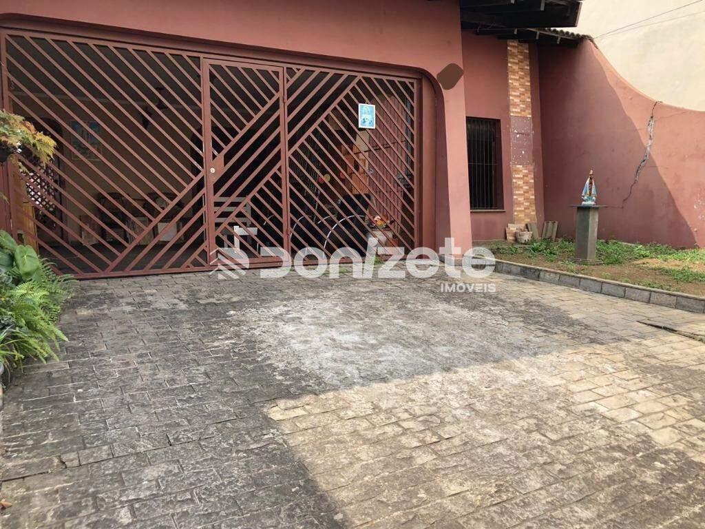 Casa à venda no Campestre: 