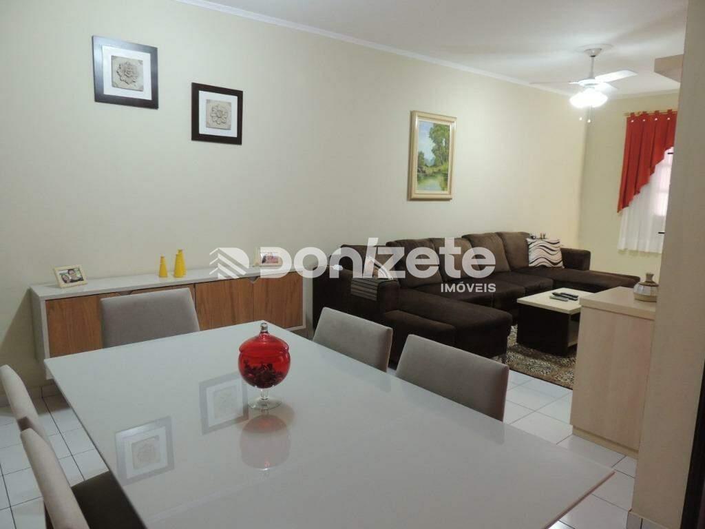 Casa à venda no Vila Cecília Maria: 