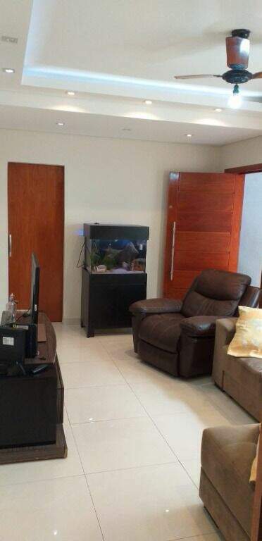 Casa à venda no Jardim Santo André: 