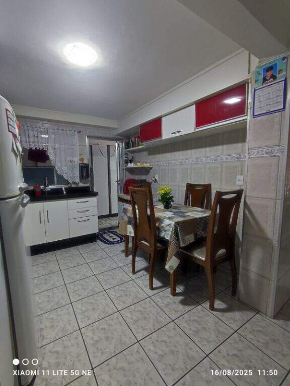 Casa à venda no Parque das Américas: 