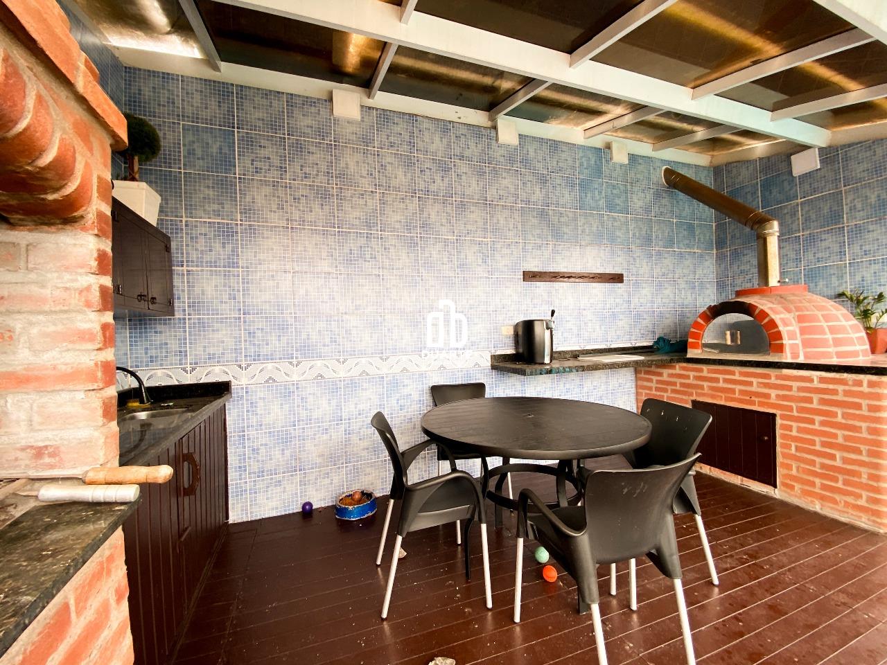 Cobertura à venda no EMBARE: 