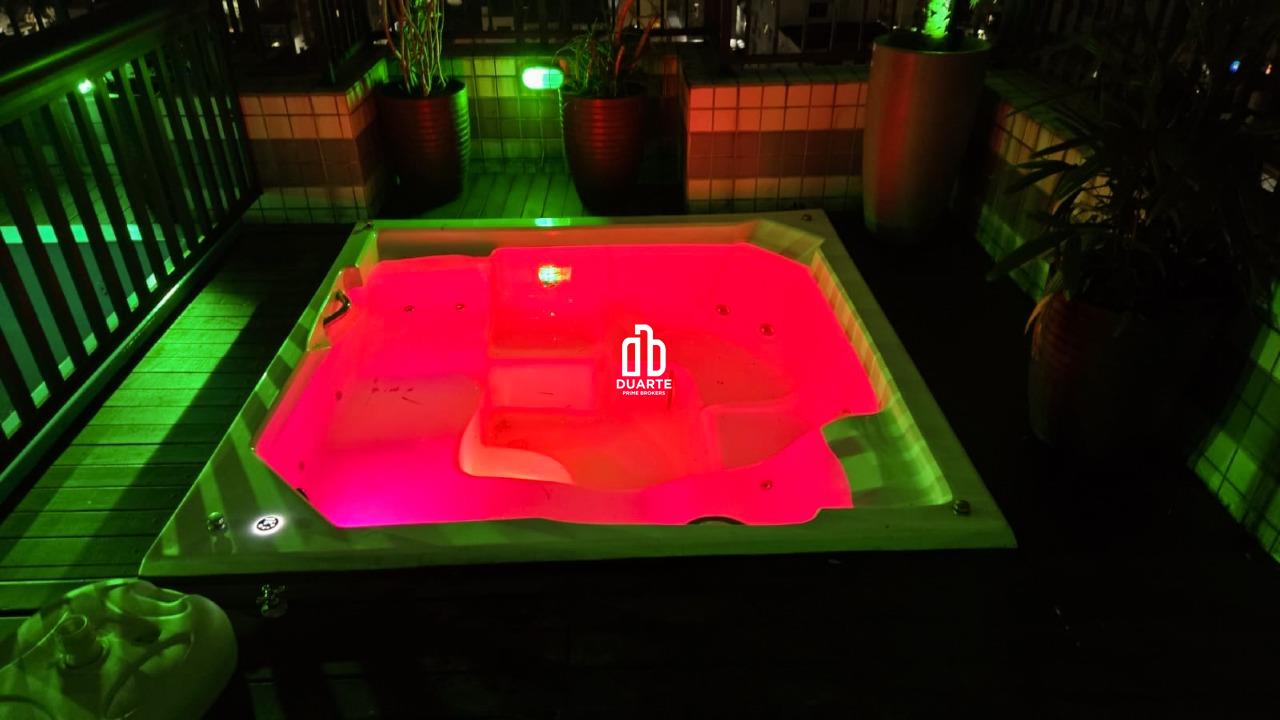 Cobertura à venda no EMBARE: 