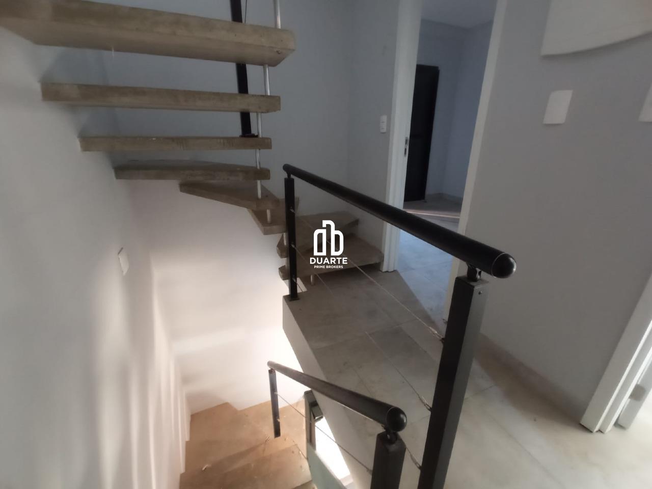 Casa à venda no MARAPÉ: 